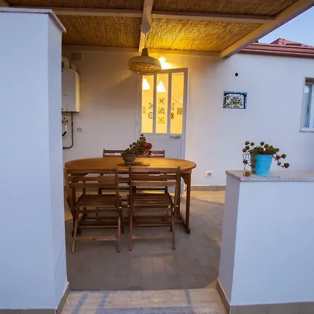 Degli Avi, Nel Borgo Marinaro Holiday home *